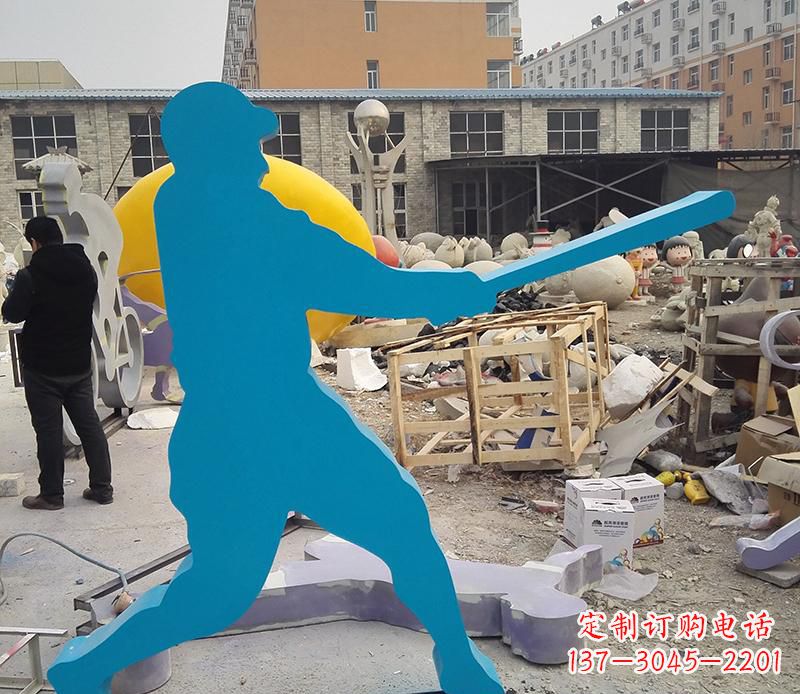 泉州公园不锈钢打棒球雕塑2