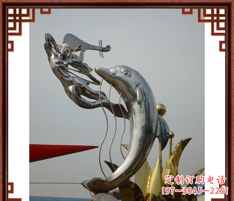 泉州活力满满的海豚雕塑