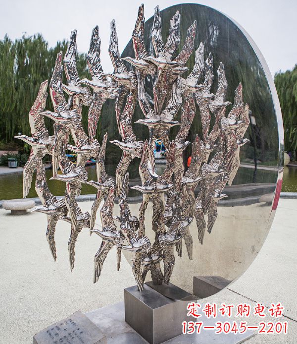 泉州公园不锈钢动物鸽子雕塑