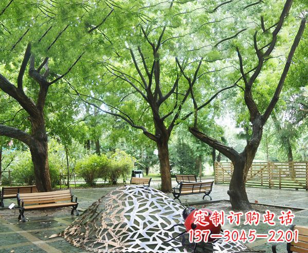 泉州公园不锈钢瓢虫雕塑
