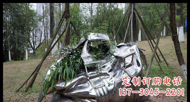泉州经典款式手提包雕塑