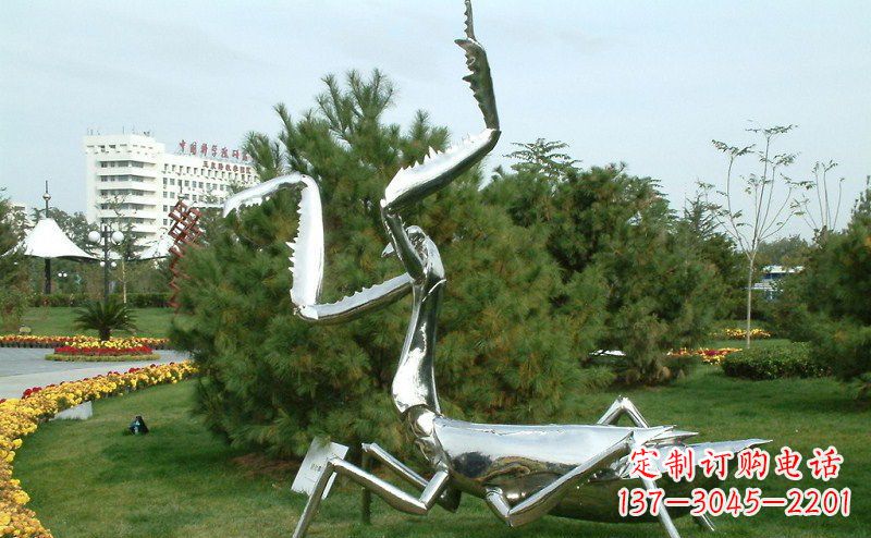 泉州不锈钢雕刻螳螂摆件