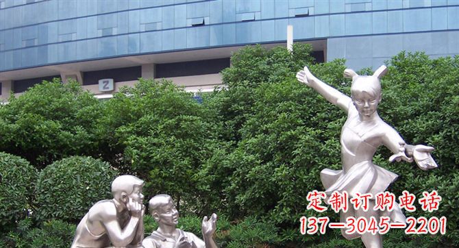 泉州优质不锈钢学生人物雕塑