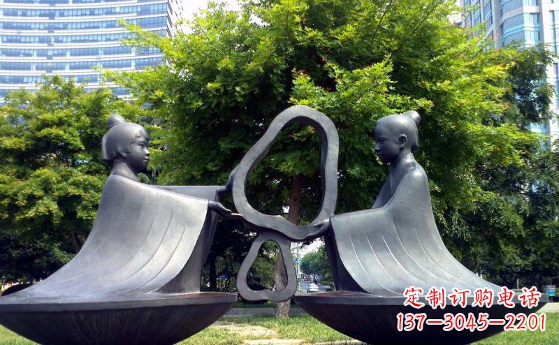泉州公园抽象孔融让梨景观铜雕