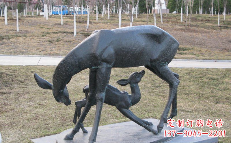 泉州母子鹿铜雕艺术塑像