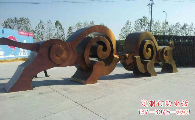 泉州公园抽象牛动物铜雕