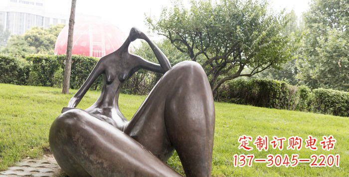 泉州独特而精美的抽象女人铜雕