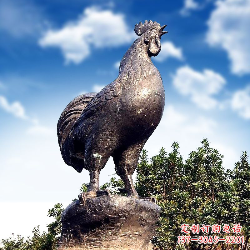 泉州威风凛凛的大型铸铜酉鸡雕塑