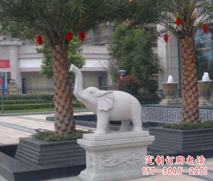 泉州公园动物小象石雕
