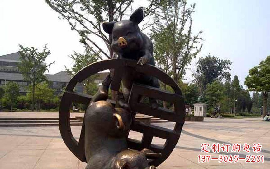 泉州公园动物猪铜雕