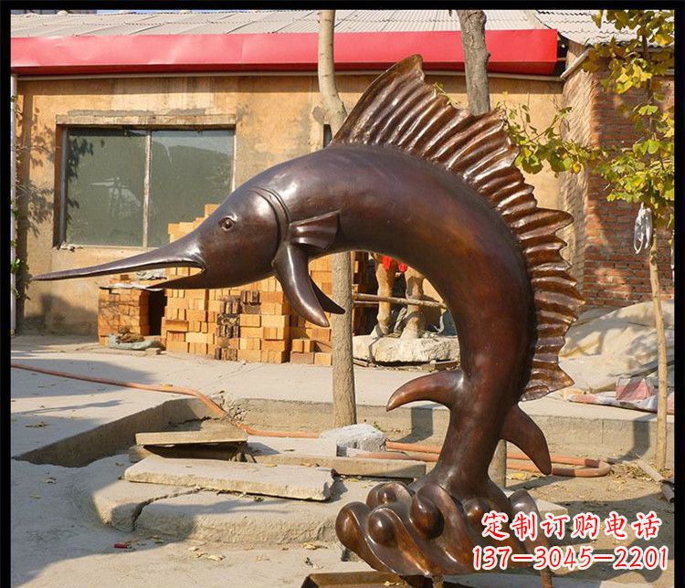 泉州公园剑鱼动物铜雕