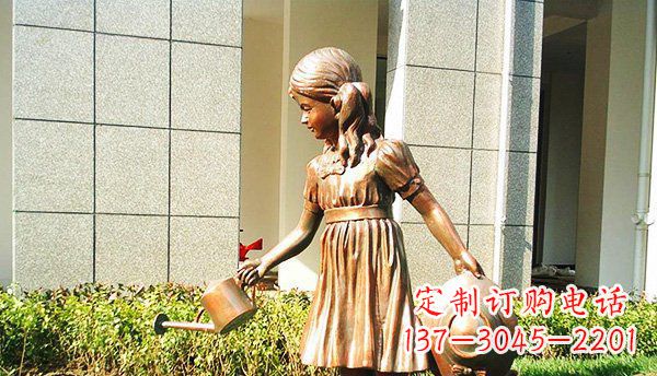 泉州可爱的公园小女孩铜雕