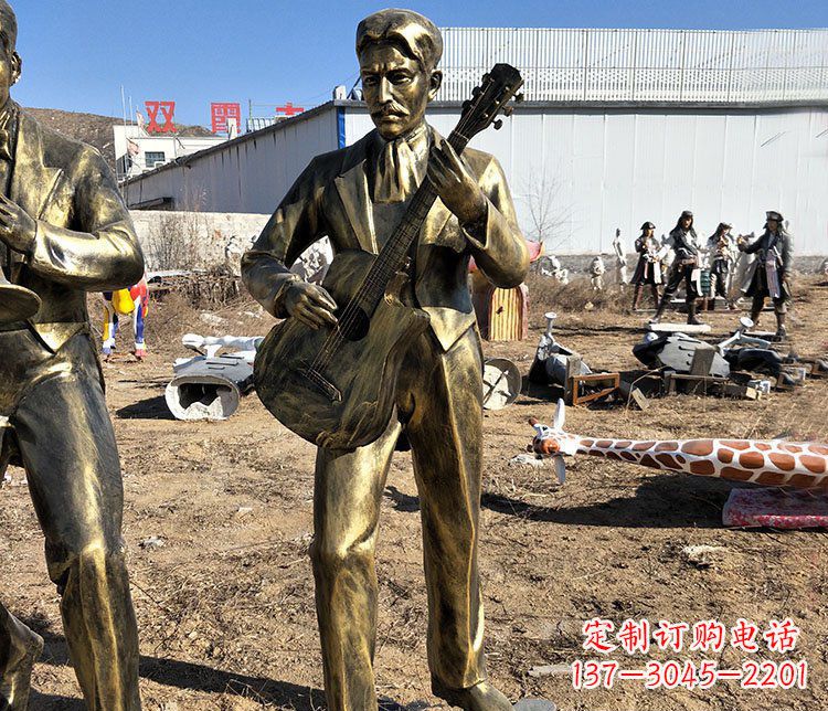 泉州玩乐无穷的吉他雕塑