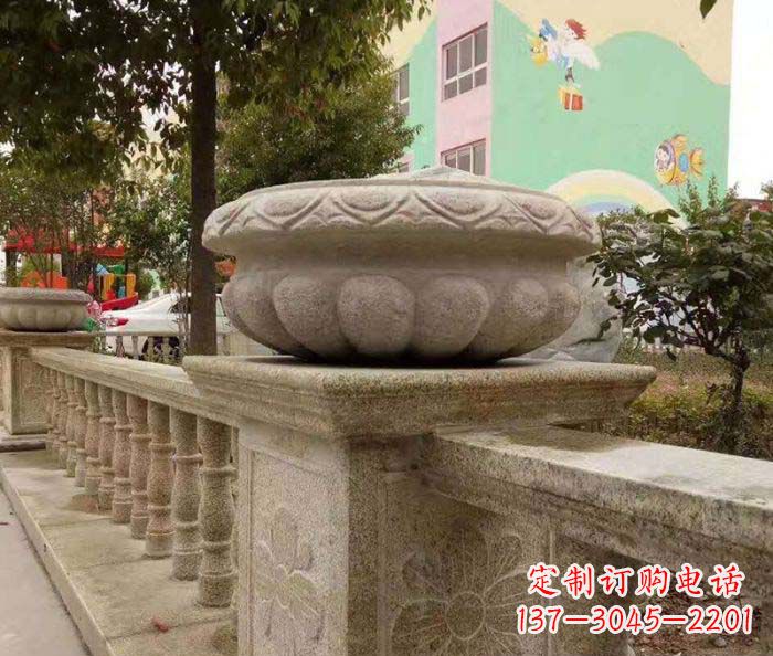 泉州公园景观砂岩花盆石雕