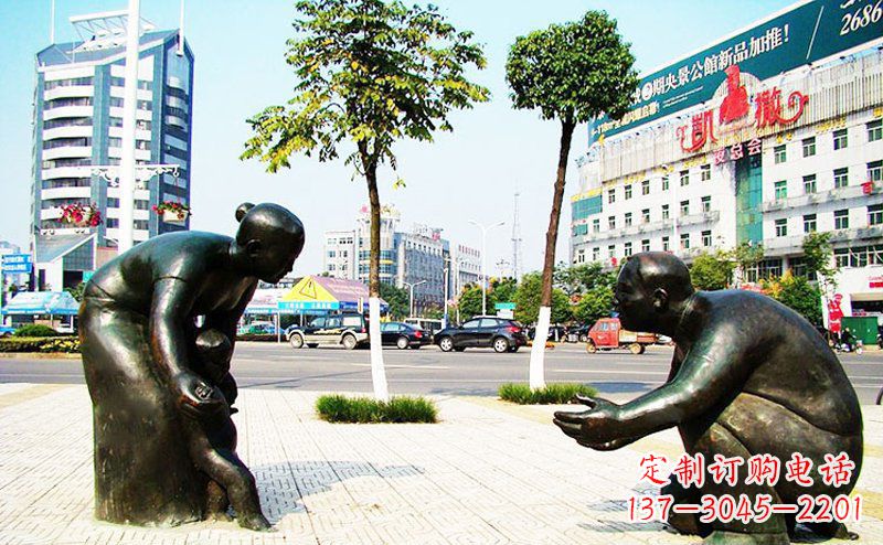 泉州公园景观小孩学走路铜雕