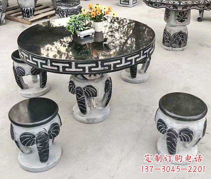 泉州圆形桌凳石雕-为公园景观增添艺术气息