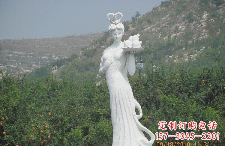 泉州公园景区石榴仙子石雕