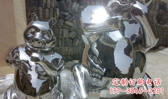 泉州真实不锈钢熊猫大型雕塑