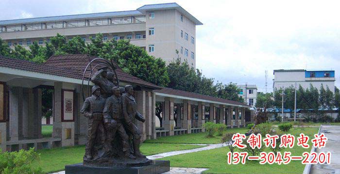 泉州公园军人人物铜雕