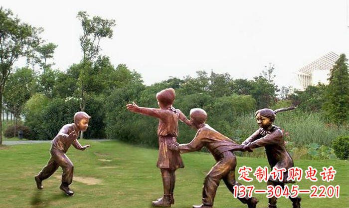 泉州风格多变的老鹰雕塑