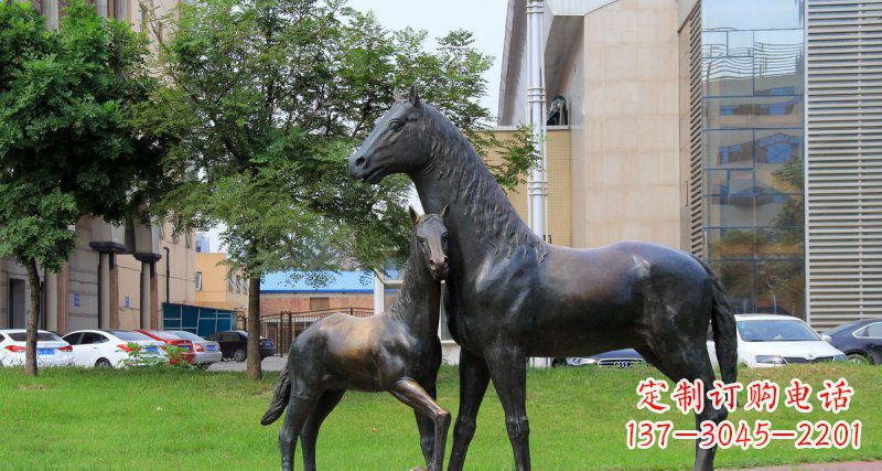泉州公园母子马动物铜雕