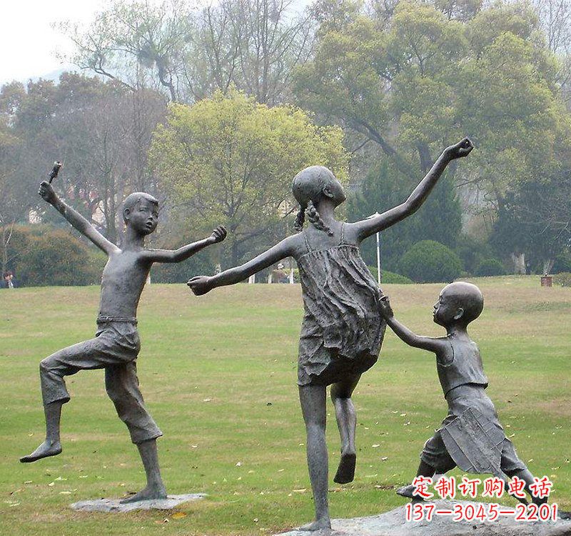 泉州公园人物放风筝的儿童铜雕