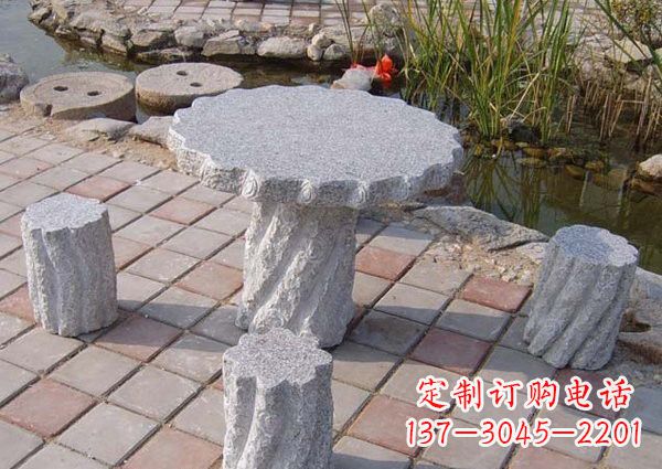 泉州公园石桌凳雕塑