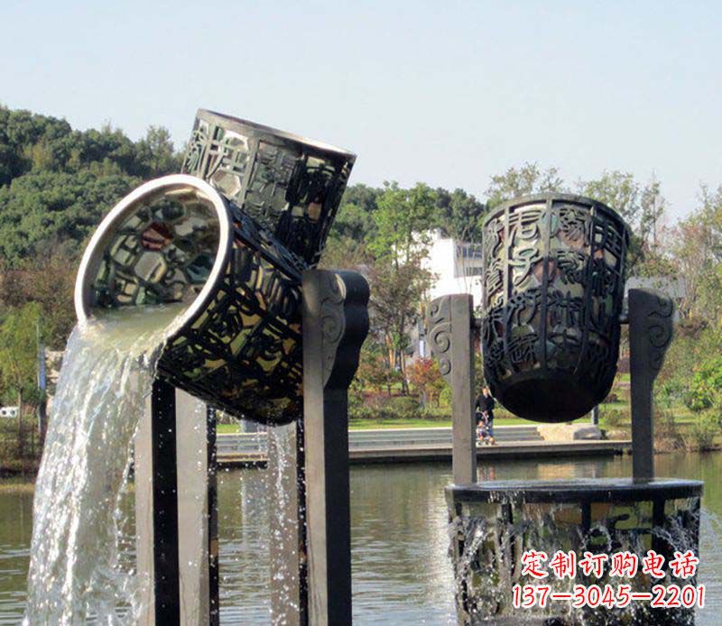 泉州公园水缸喷泉铜雕