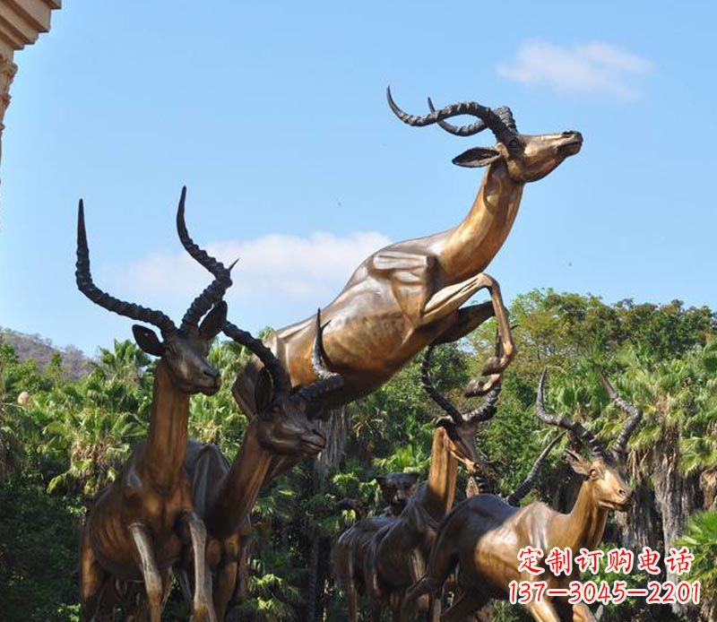 泉州立体雕塑——羚羊奔跑