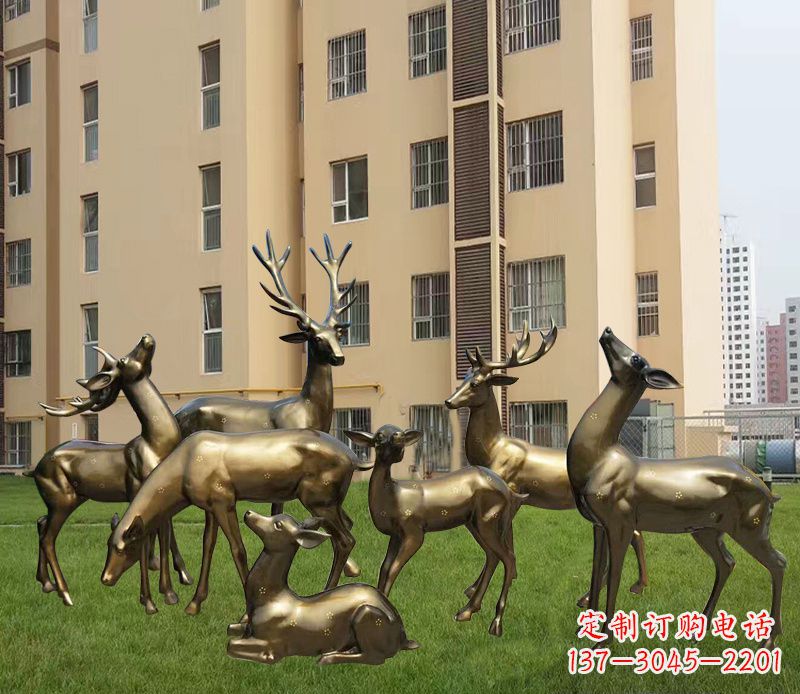 泉州高贵典雅的梅花鹿铜雕