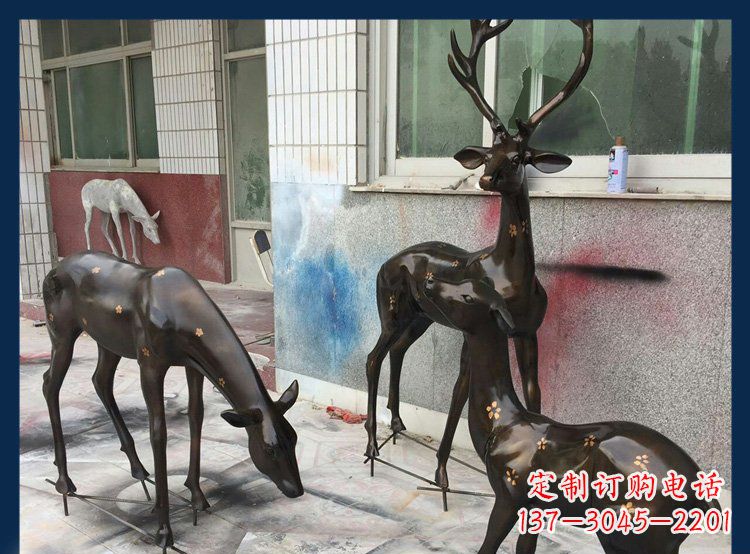 泉州公园铜雕梅花鹿动物雕塑