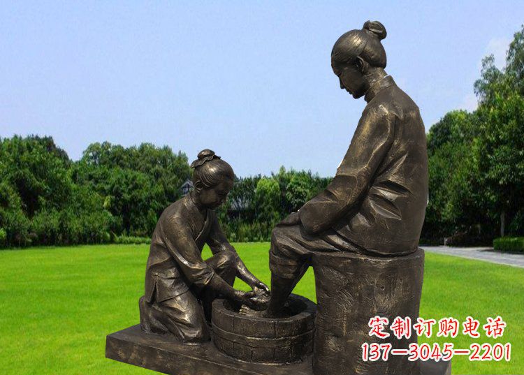泉州浓浓爱意的母爱,定制青铜铸造的母亲雕塑