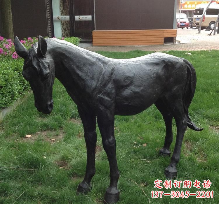 泉州大型雕塑装置——马雕塑