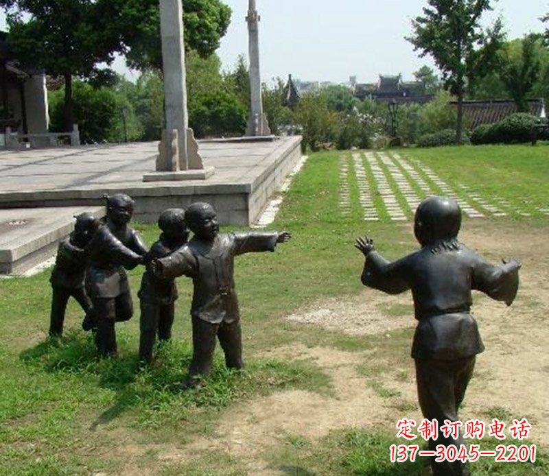 泉州老鹰雕塑,巧妙玩耍、永记美好