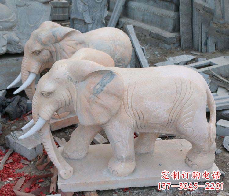 泉州雕刻出令人感动的那头大象定制公园晚霞红大象动物石雕