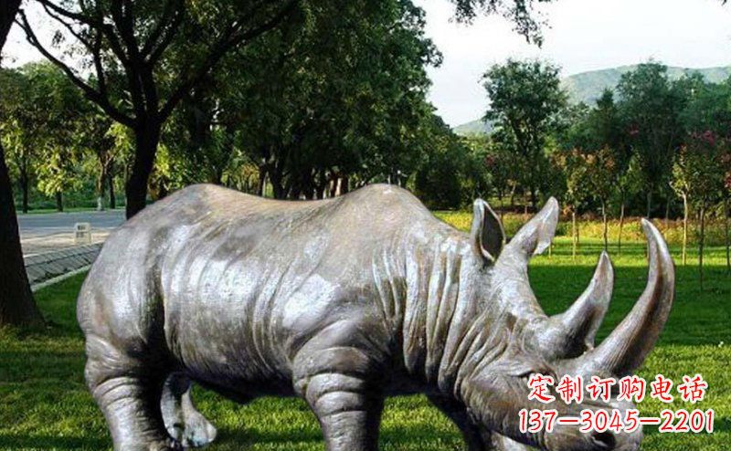 泉州公园犀牛玻璃钢