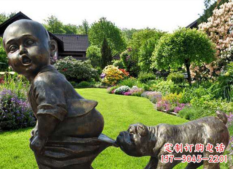 泉州小孩咬小狗大雕塑
