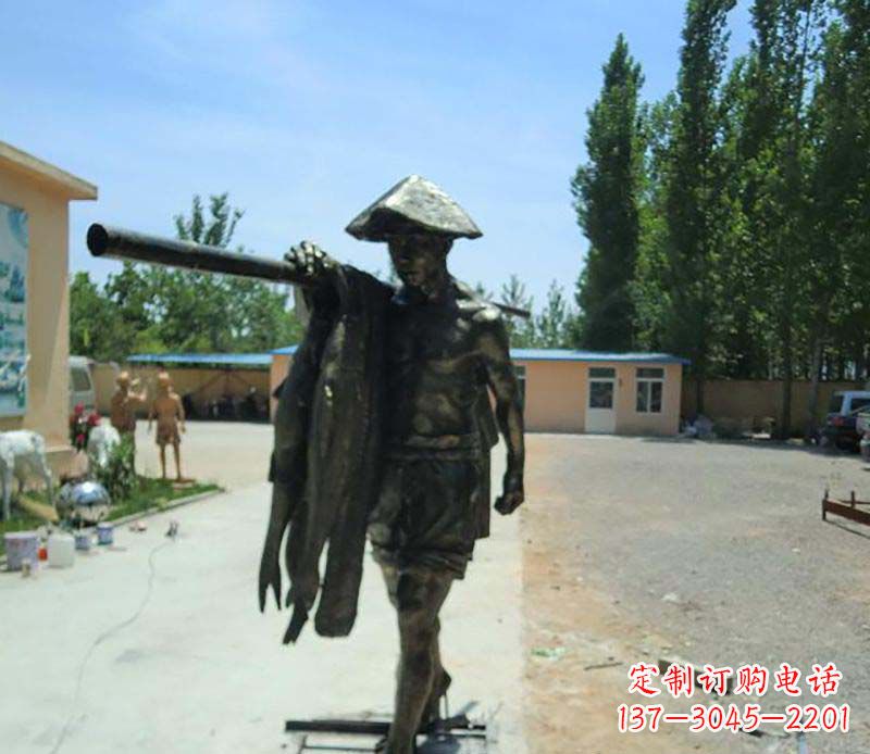 泉州传承古老文化的渔民雕塑