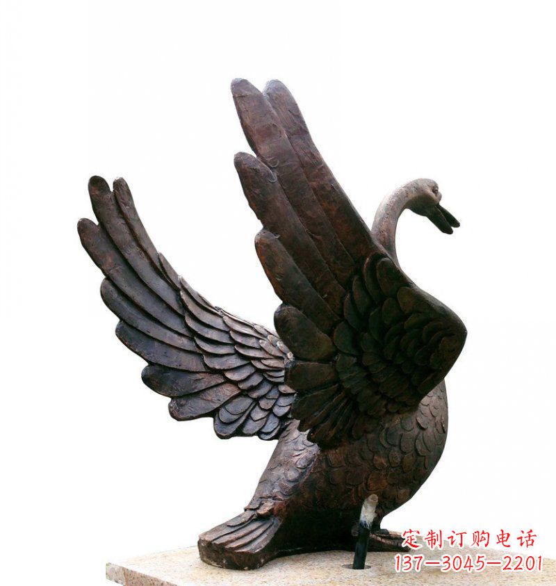泉州欣赏翱翔的天鹅铜雕