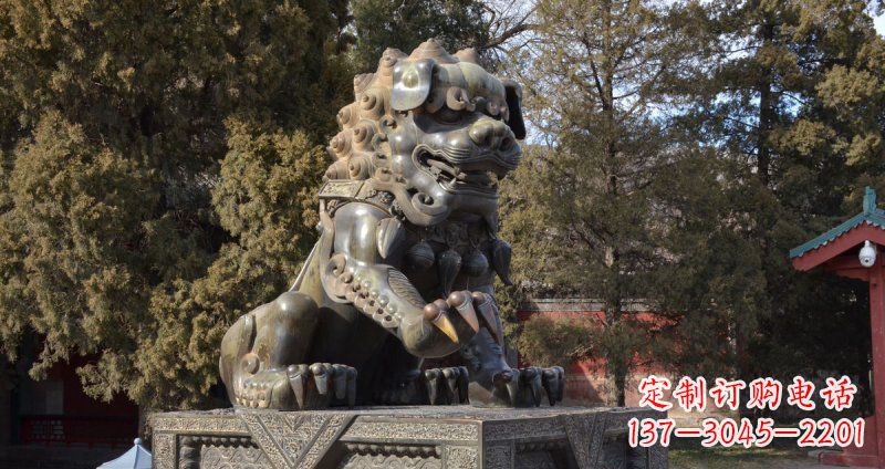 泉州故宫青铜狮子雕塑