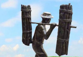 泉州精美老人铜雕，传承古代挑柴精神