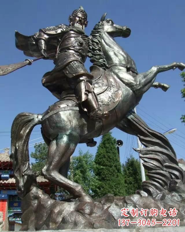 泉州精美绝伦的关公骑马雕塑
