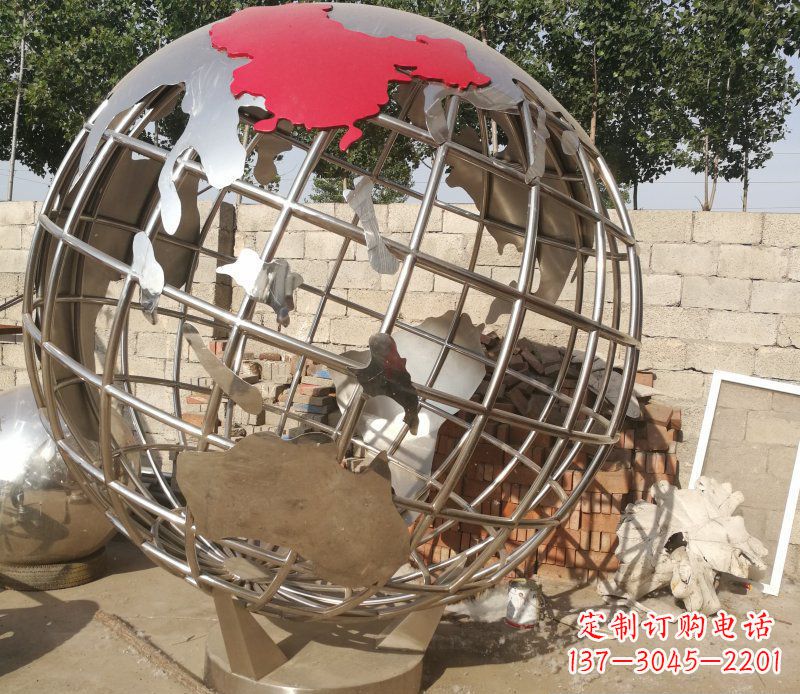 泉州极致魅力:不锈钢抽象地球雕塑