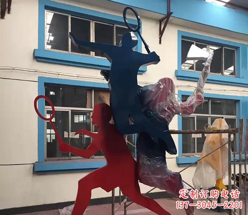 泉州广场不锈钢打羽毛球雕塑2