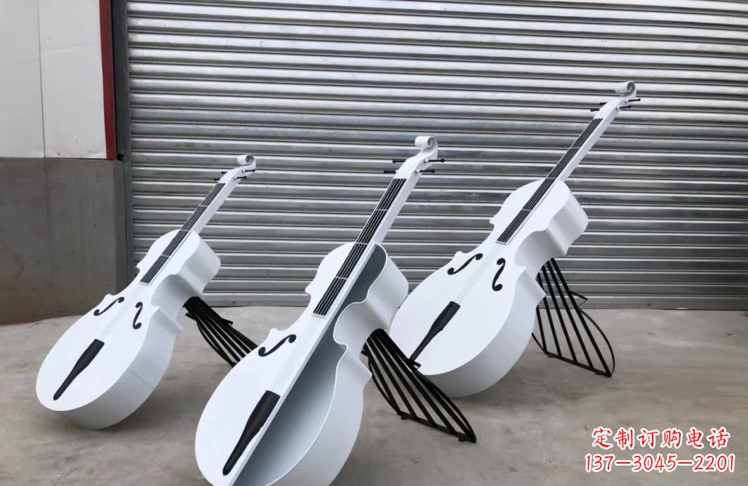 泉州广场不锈钢大提琴雕塑1