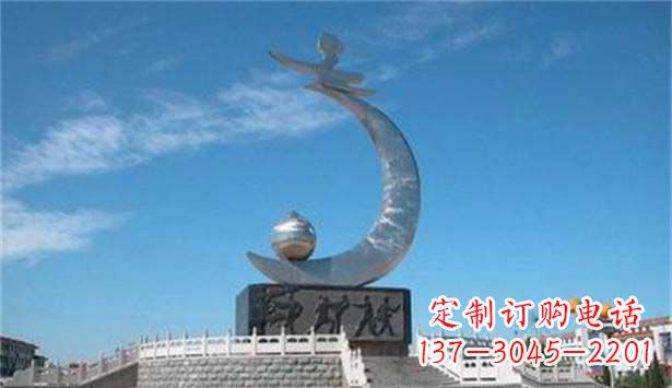 泉州广场不锈钢和平鸽和蜜桃雕塑