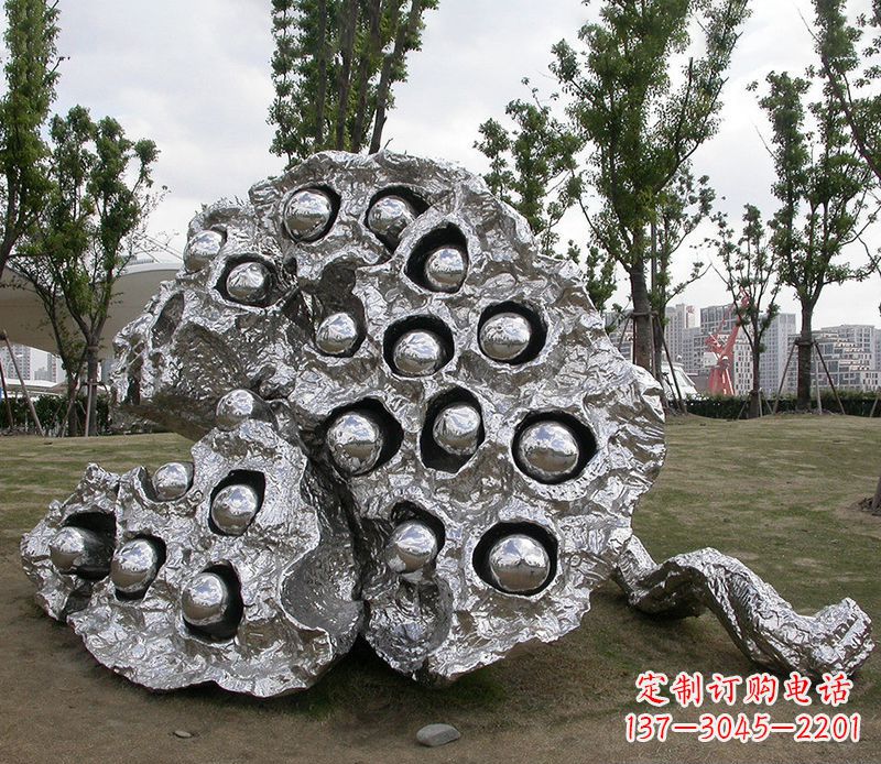 泉州广场不锈钢莲蓬雕塑