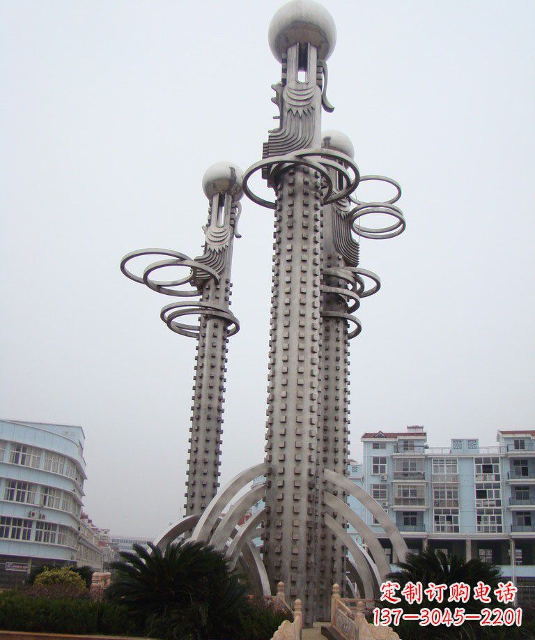 泉州广场不锈钢龙柱雕塑