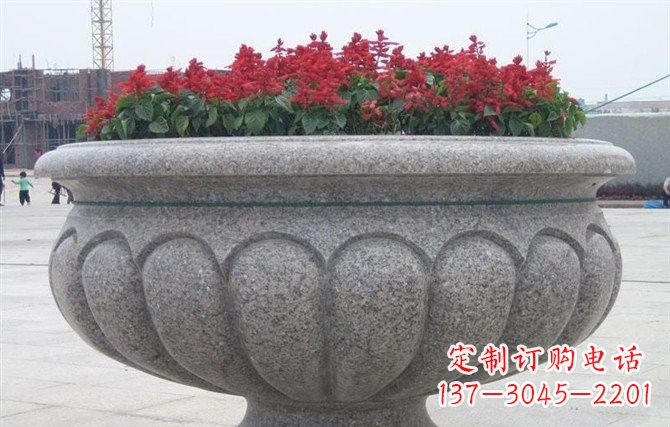 泉州流线形花盆雕塑，打造完美室外空间