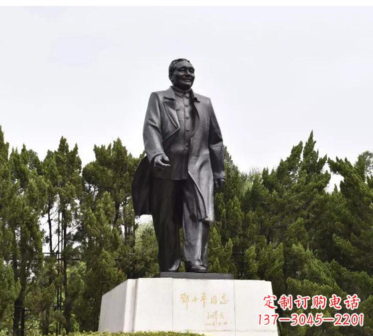 泉州尊贵经典,中国历史巨人邓小平铜雕